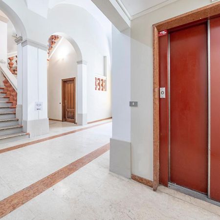 Via Emilia Centro - Stupendo Appartamento A Μόντενα Εξωτερικό φωτογραφία