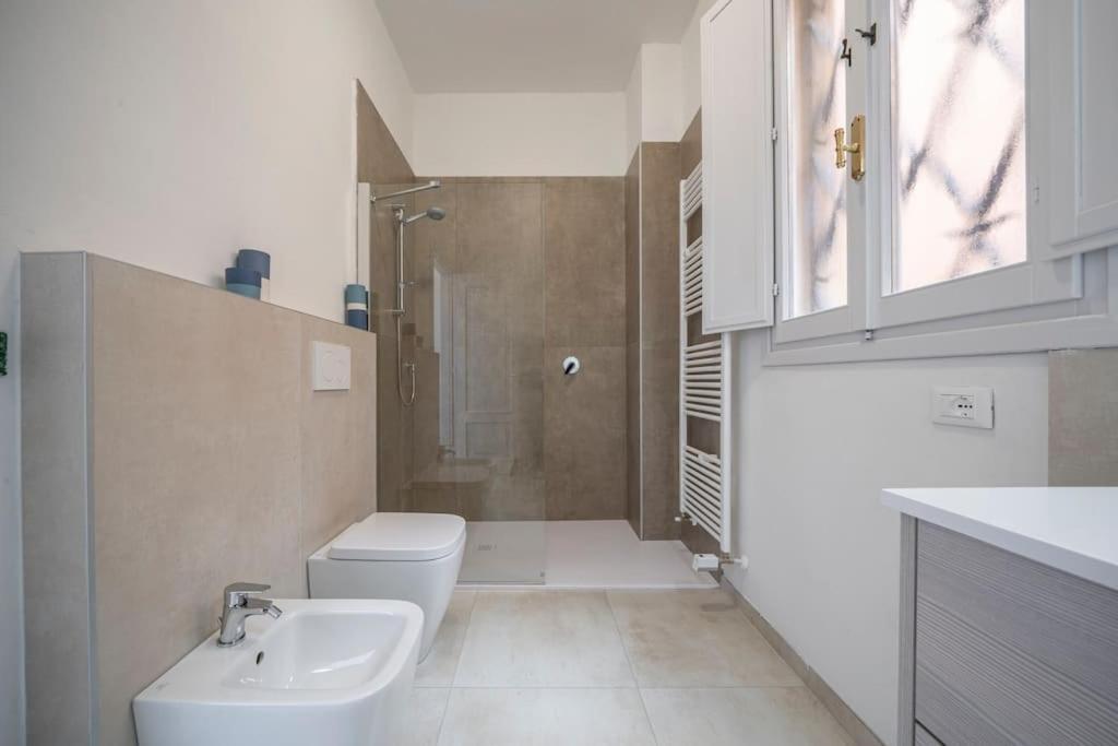 Via Emilia Centro - Stupendo Appartamento A Μόντενα Εξωτερικό φωτογραφία