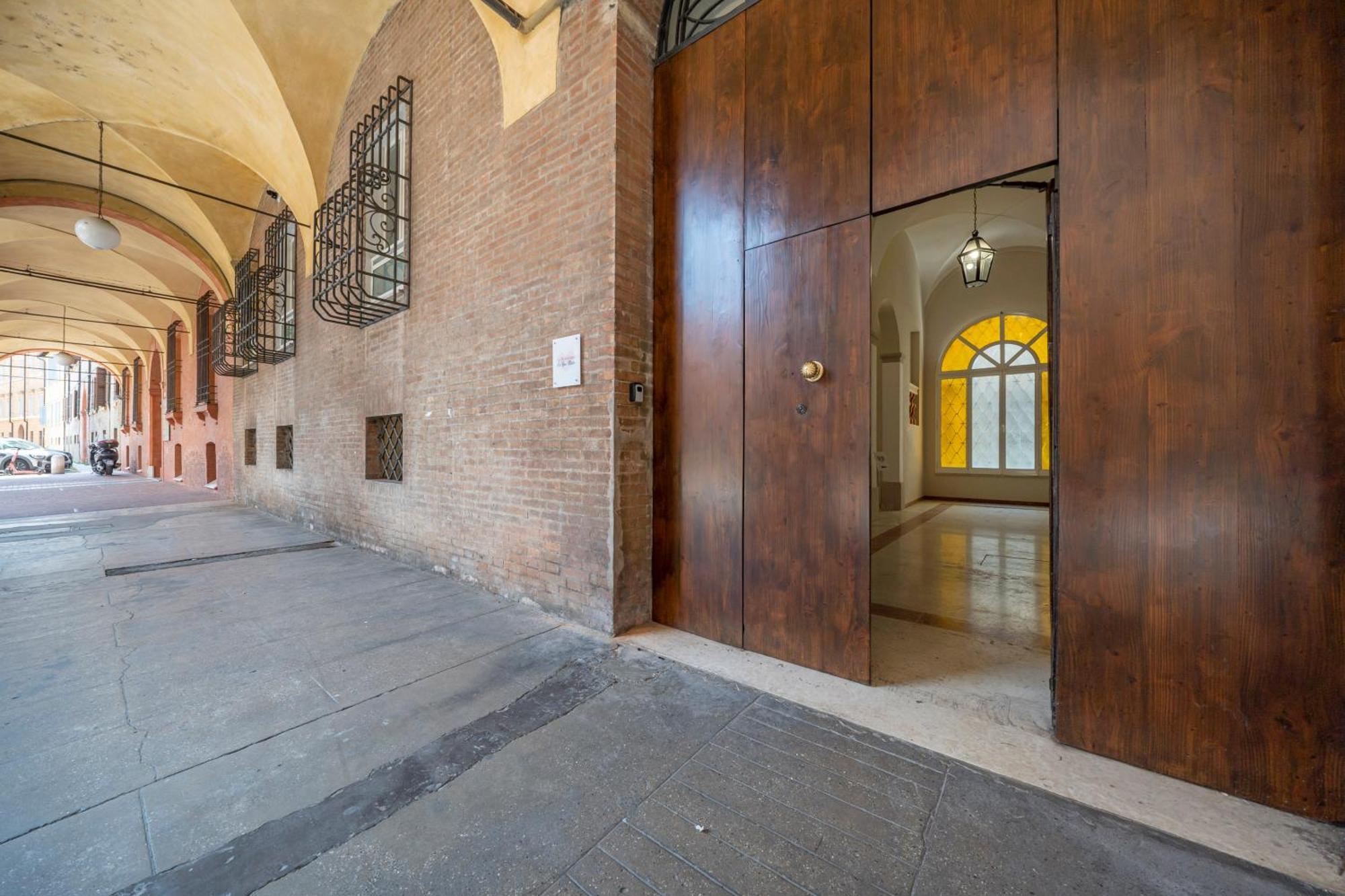 Via Emilia Centro - Stupendo Appartamento A Μόντενα Εξωτερικό φωτογραφία